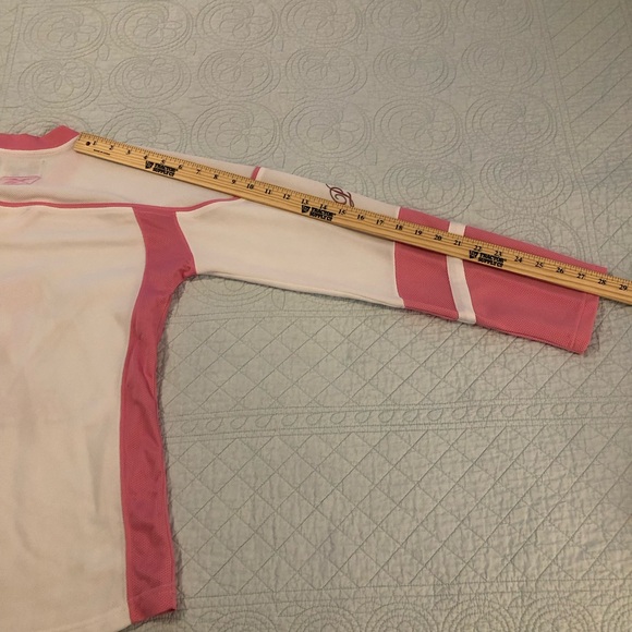 RBX Pittsburgh Penguins jersey. Size medium women’s. - Picture 10 of 10